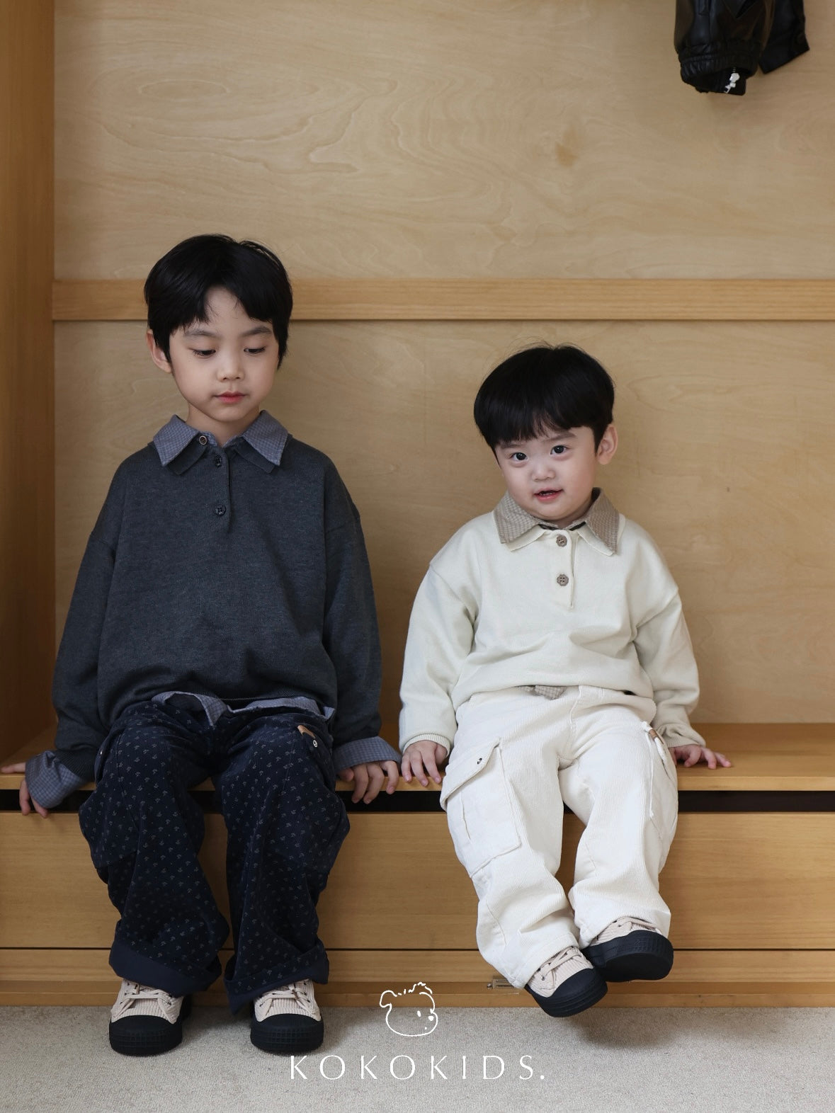 clover collar knit tops