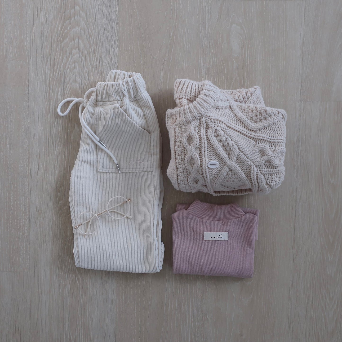 marshmallow middle neck tops / kids,Jr