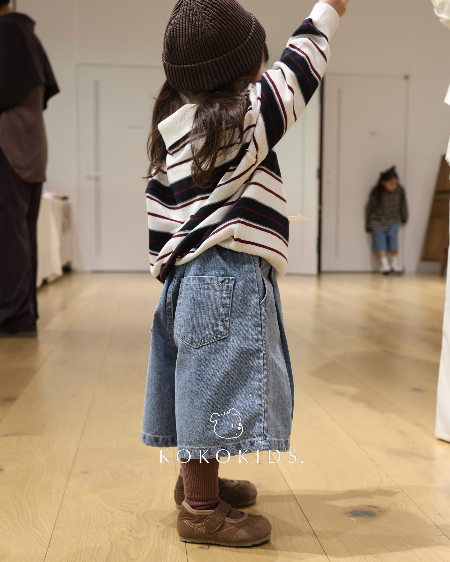 London tuck pants