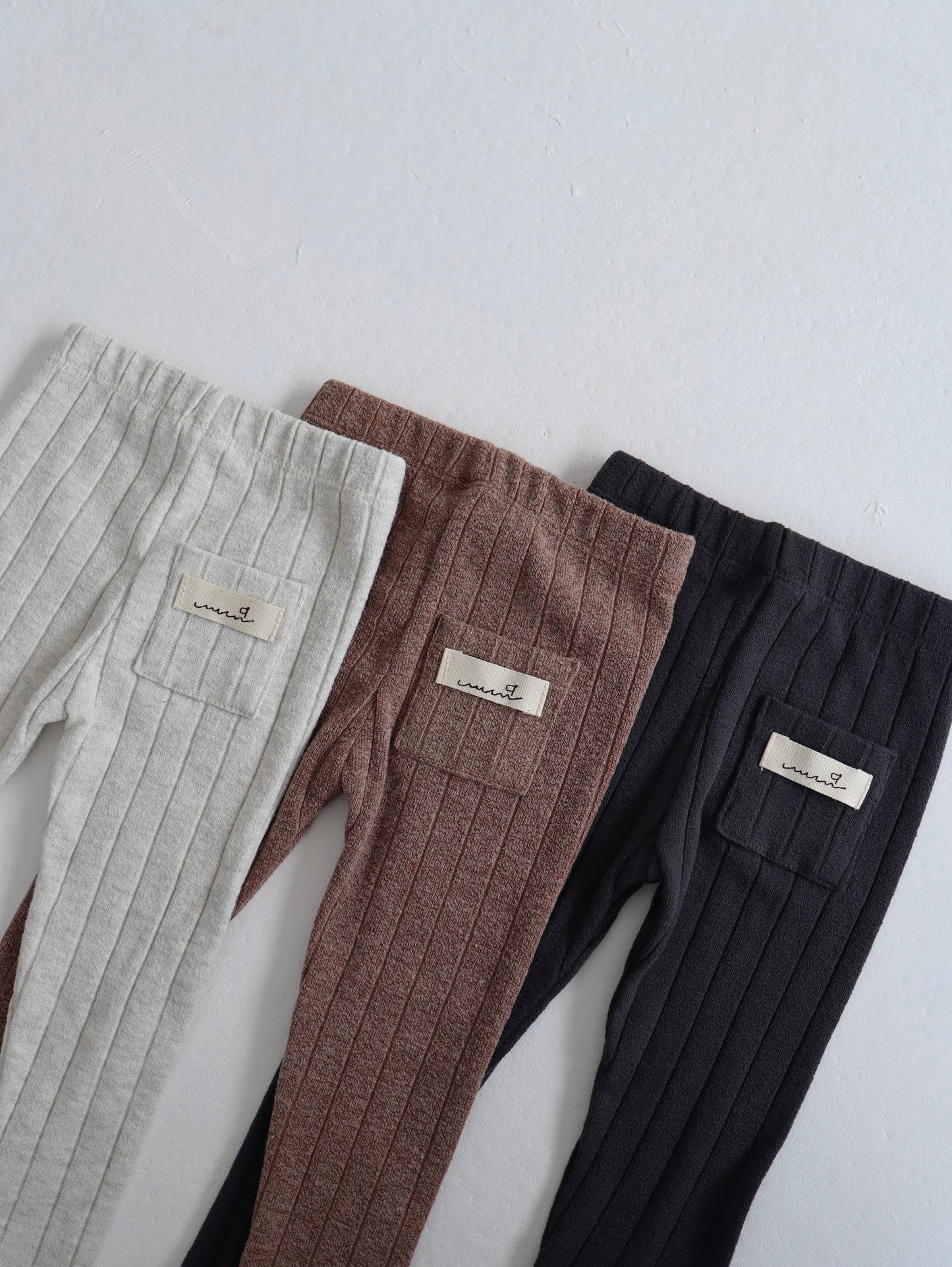 snowflake pocket leggings