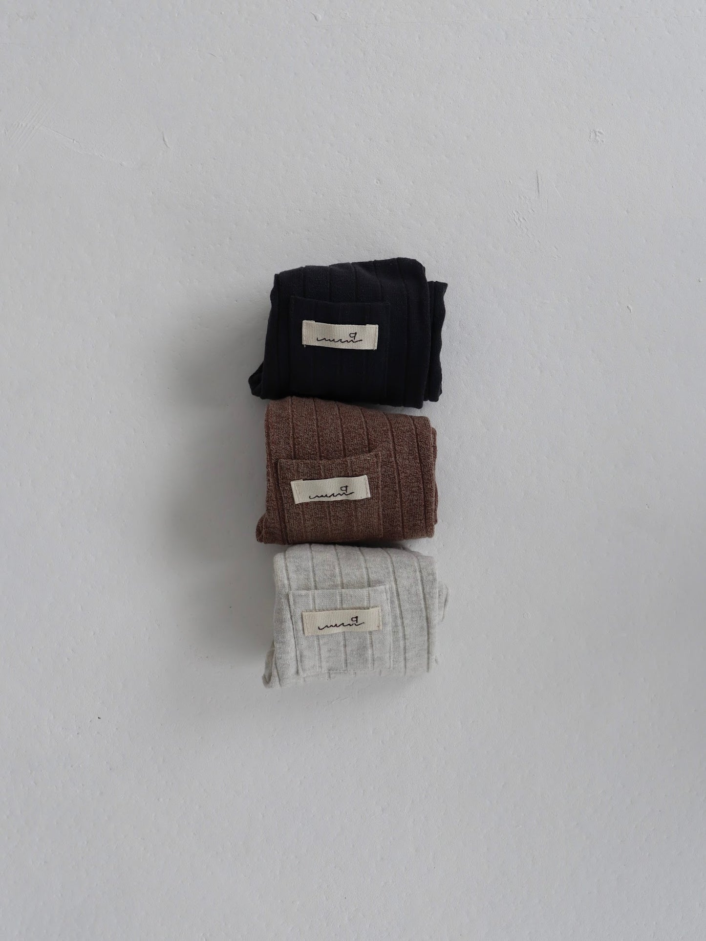 snowflake pocket leggings