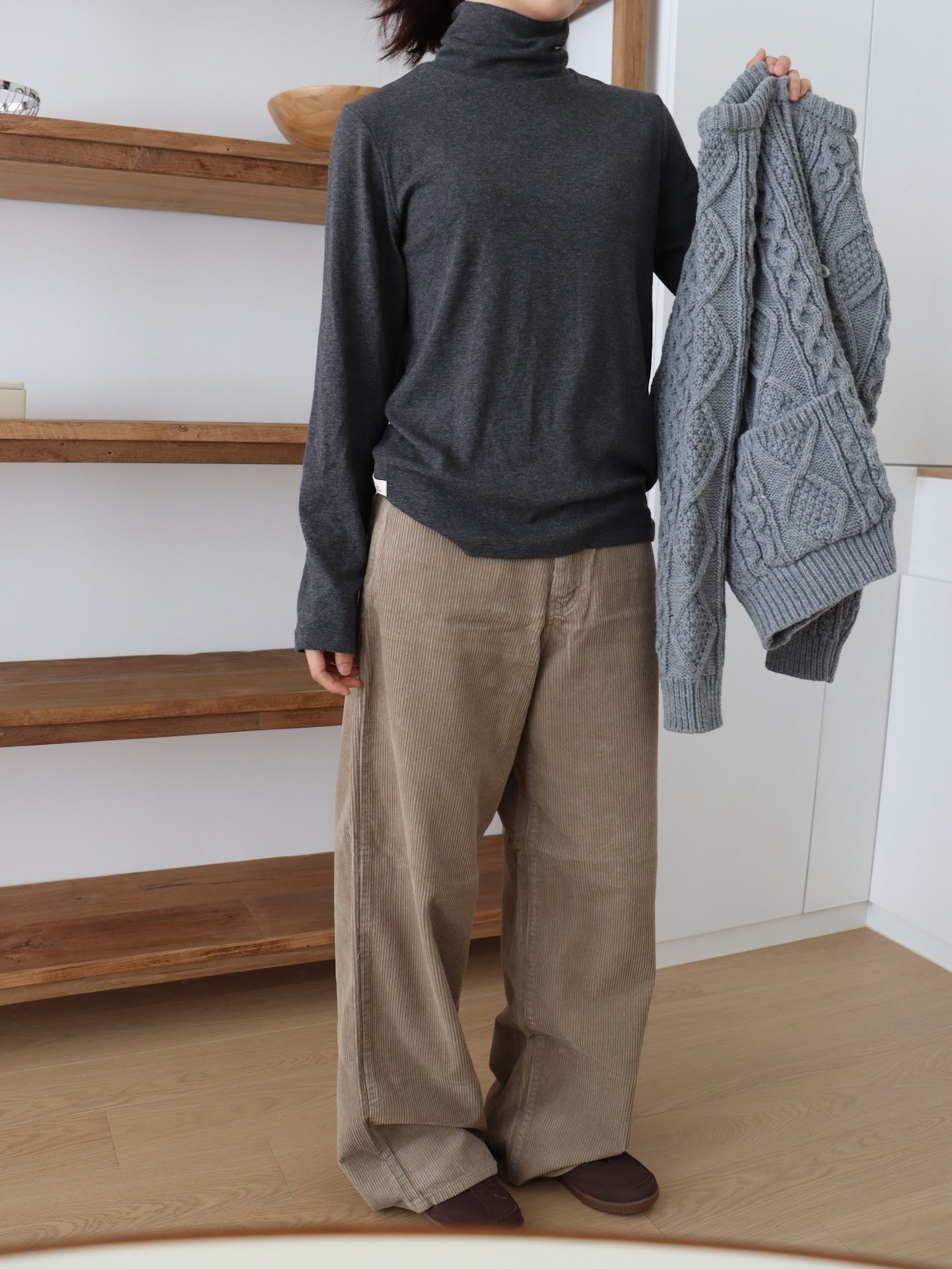 marshmallow middle neck tops