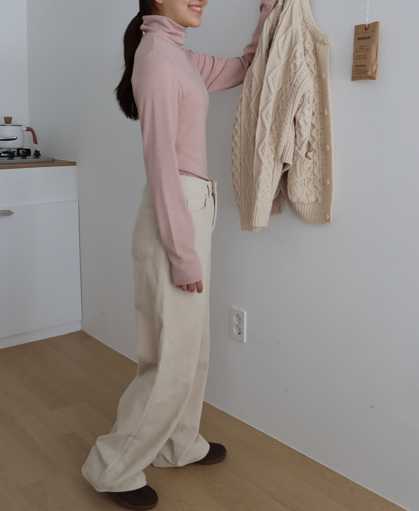 marshmallow middle neck tops