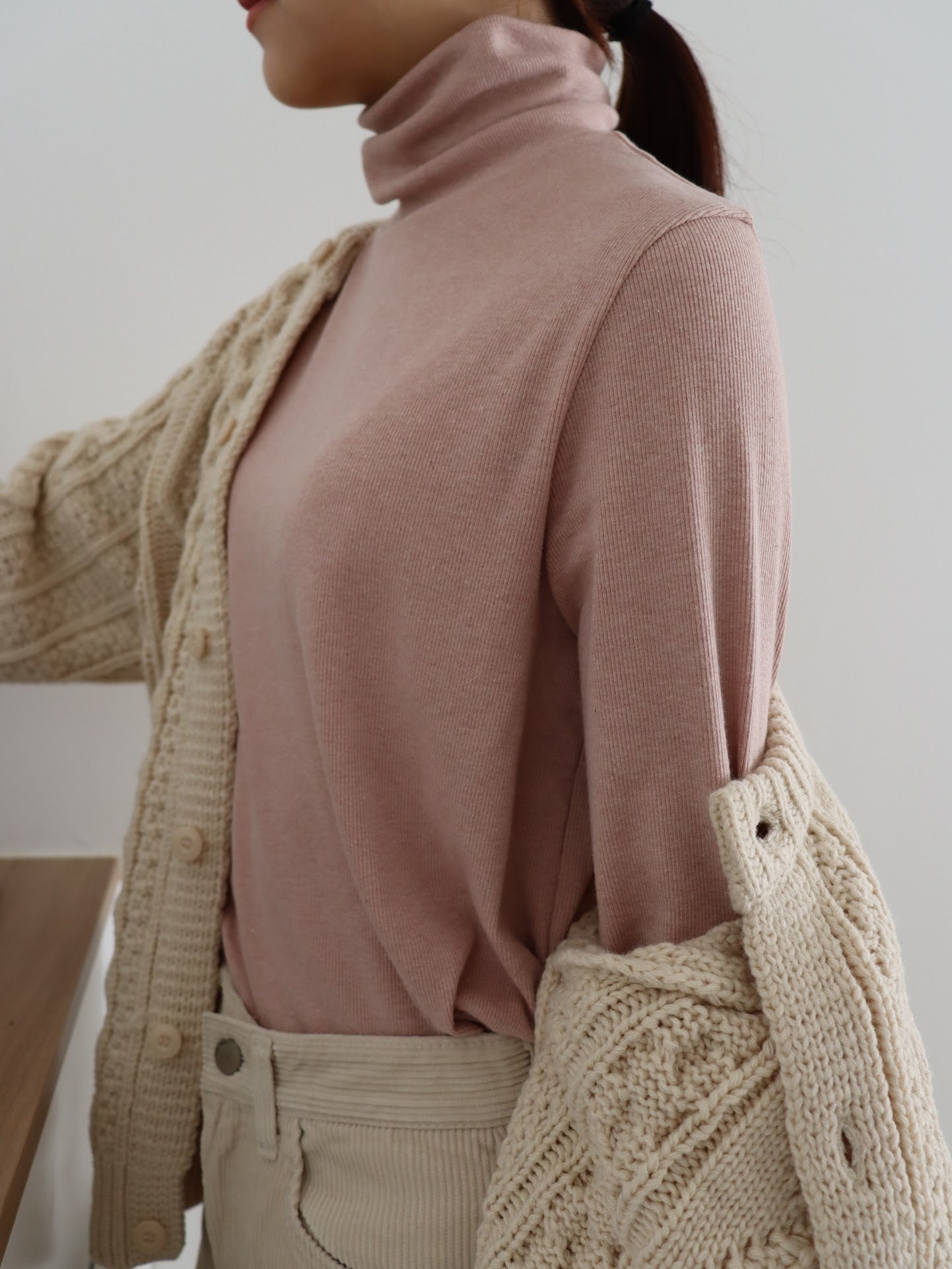 marshmallow middle neck tops