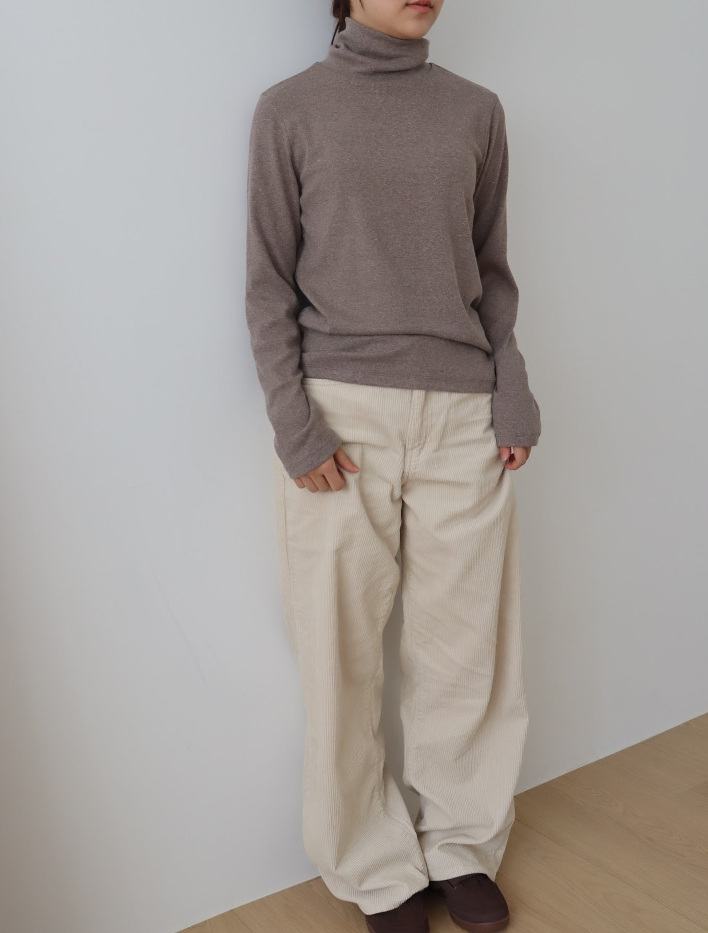 marshmallow middle neck tops