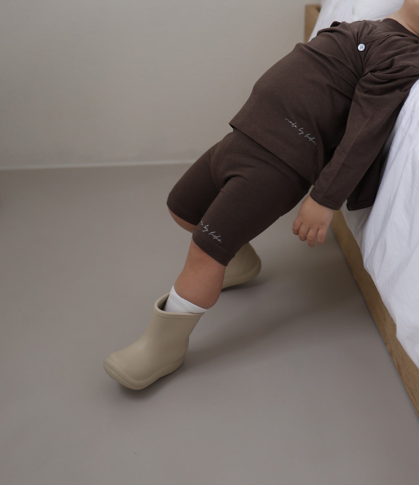 silky half nosleeve T