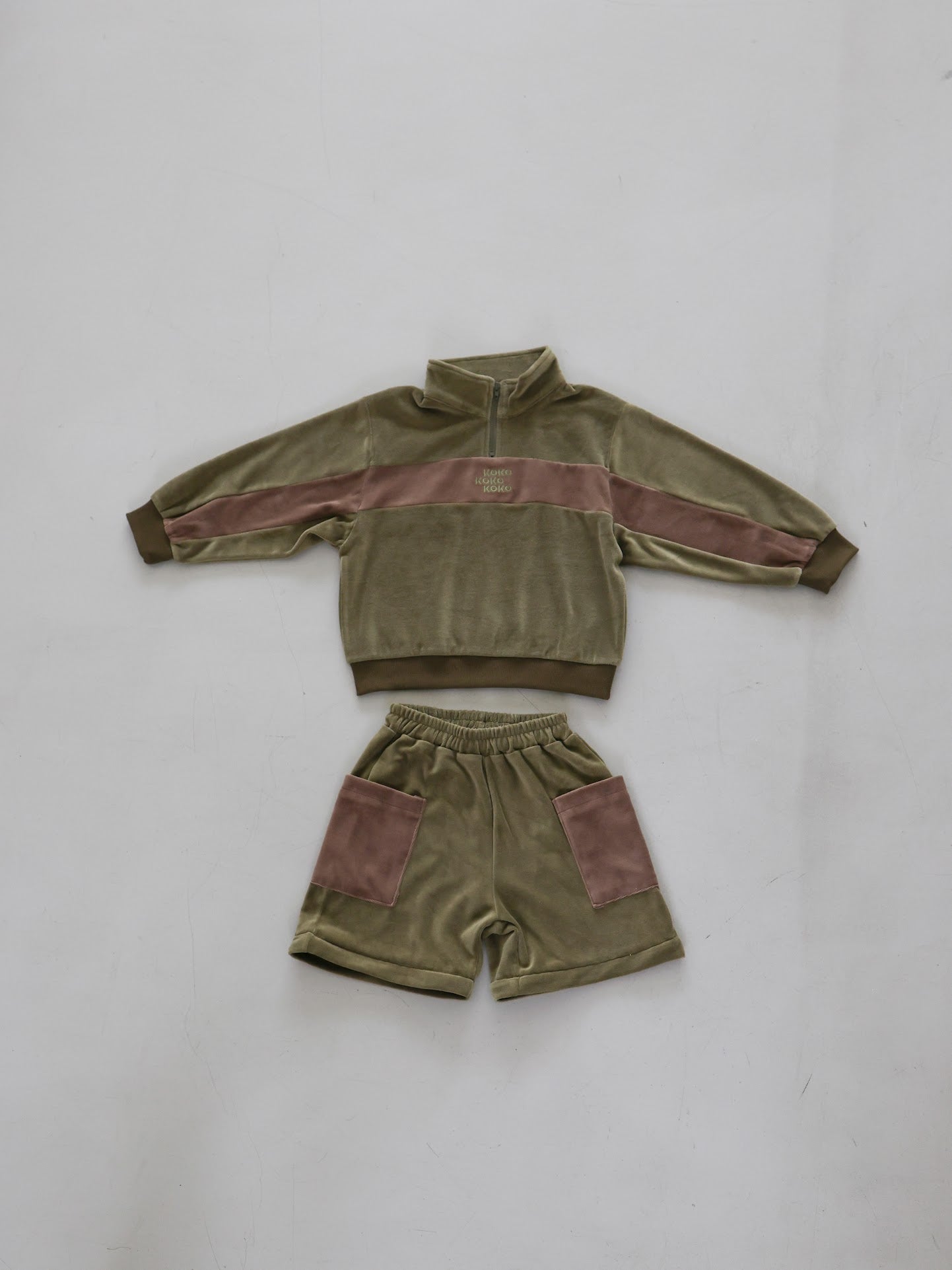 velours half zip set up