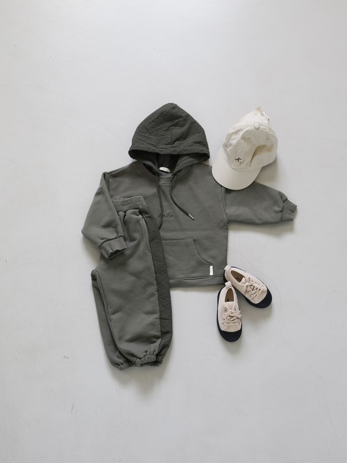 side check jogger pants