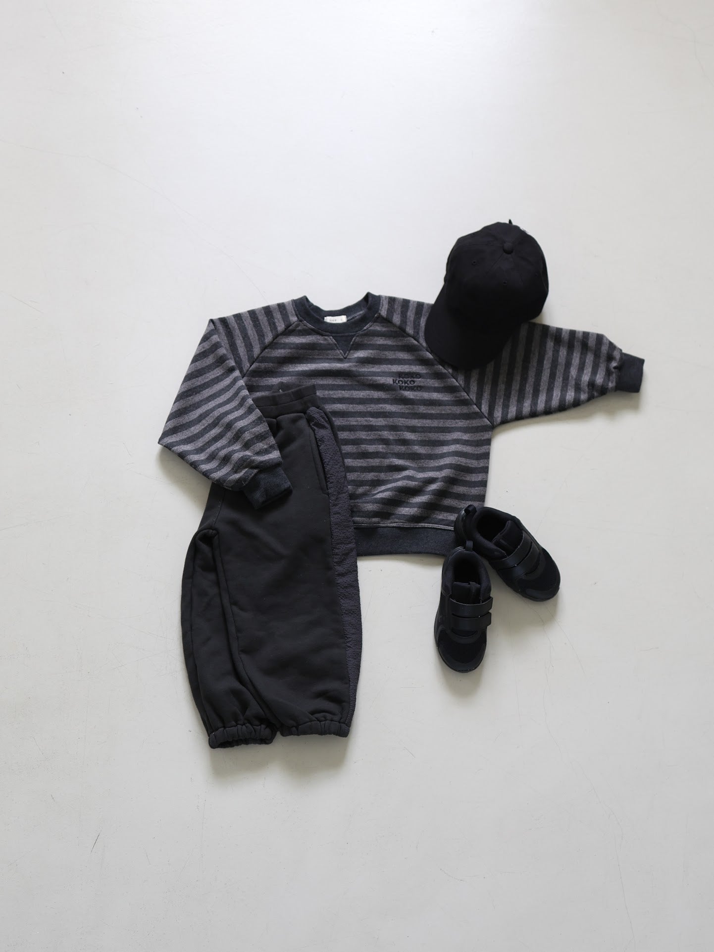 side check jogger pants