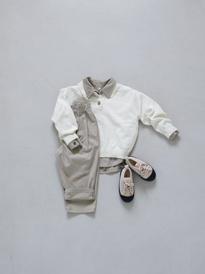 clover collar knit tops