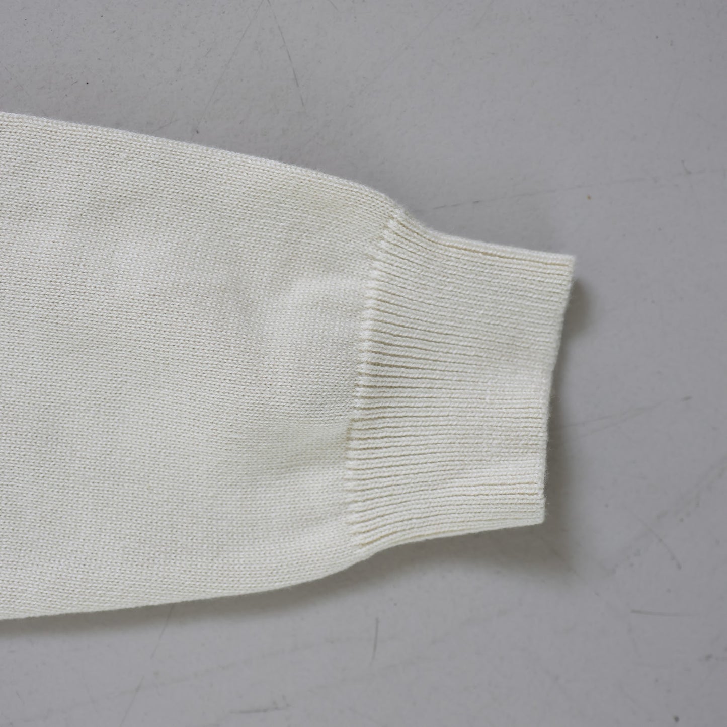 clover collar knit tops