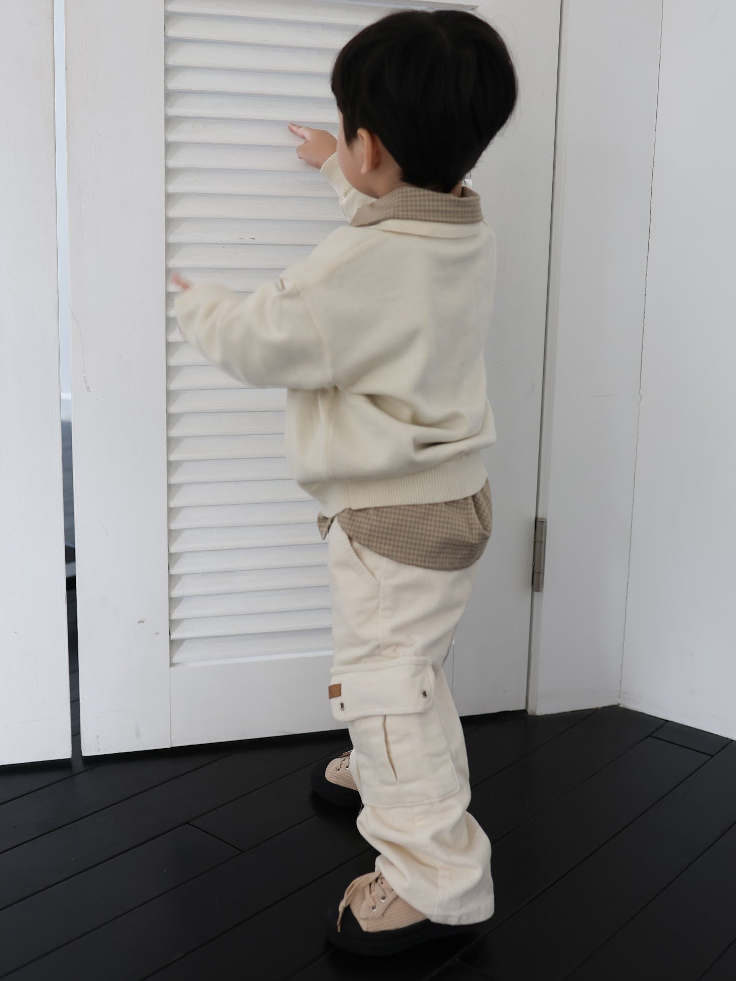 clover collar knit tops