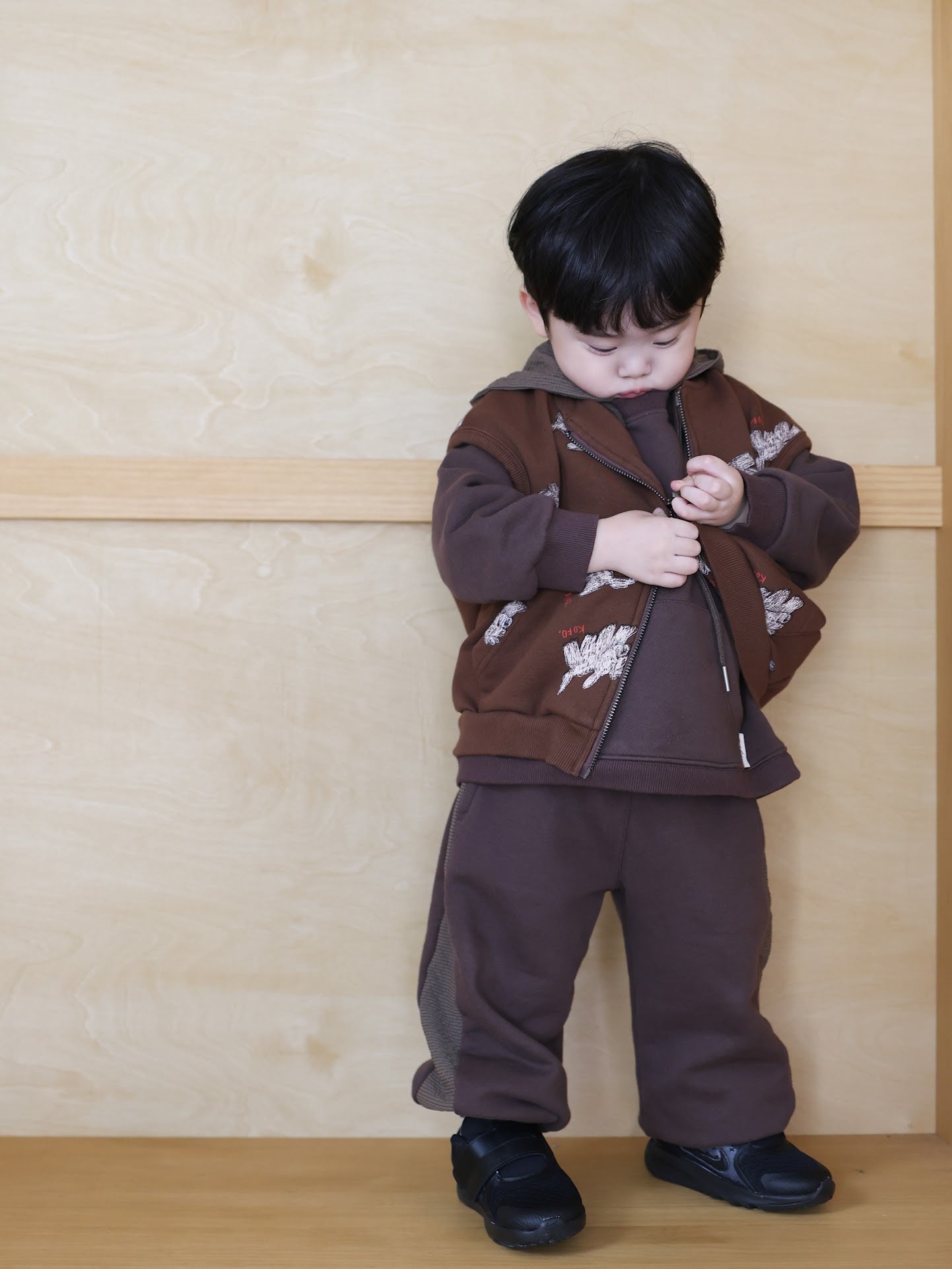 side check jogger pants