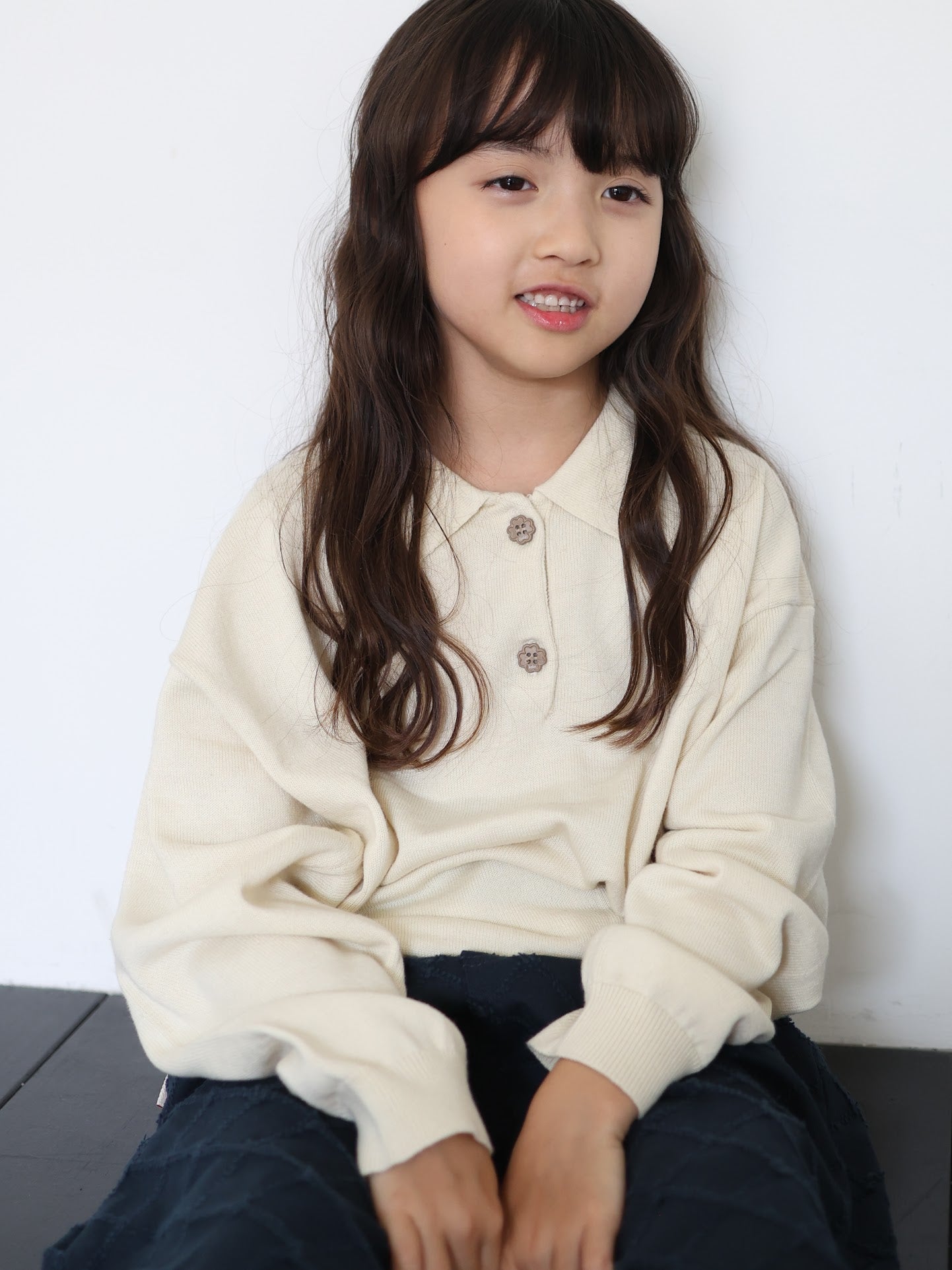 clover collar knit tops