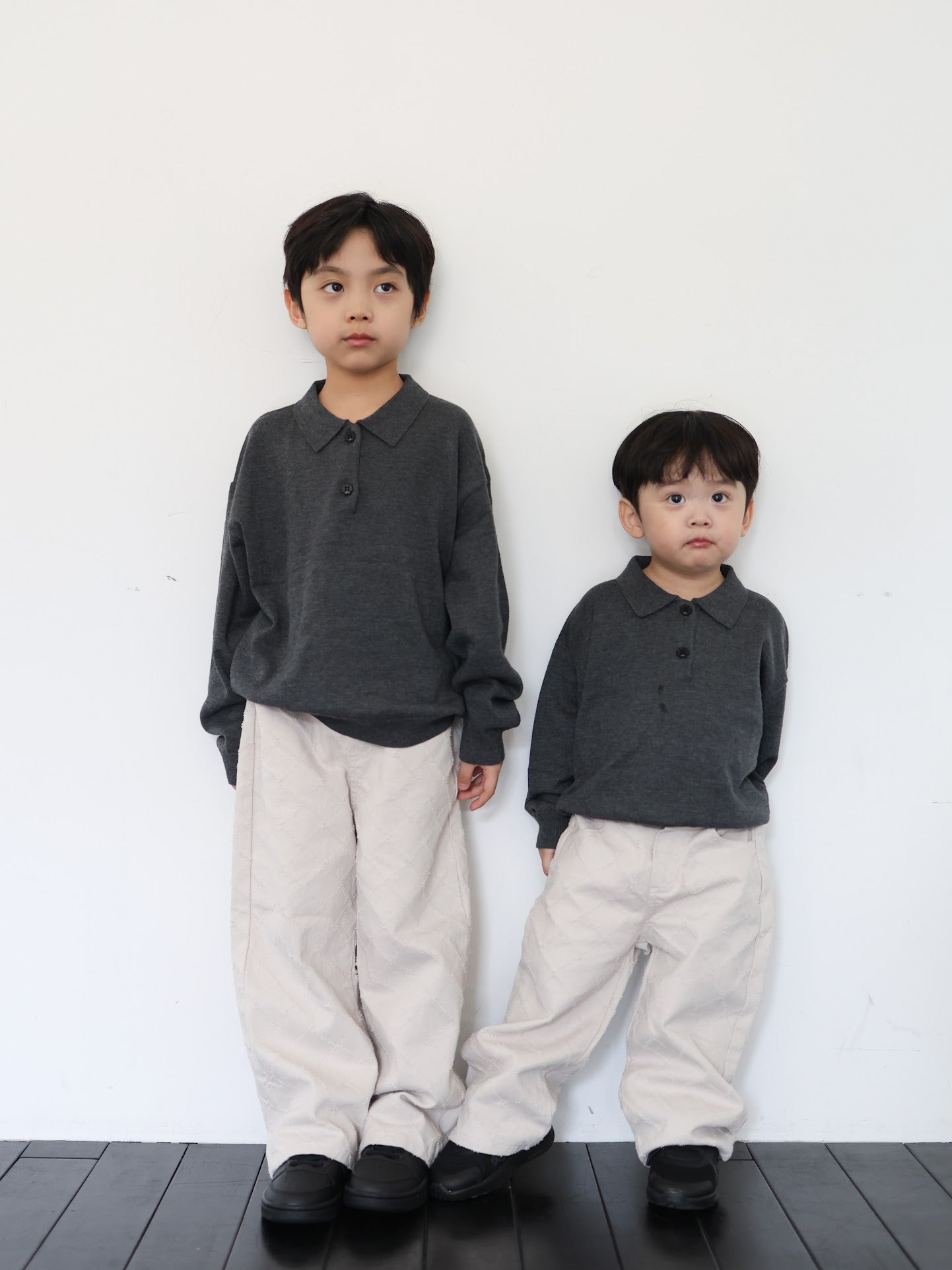 clover collar knit tops