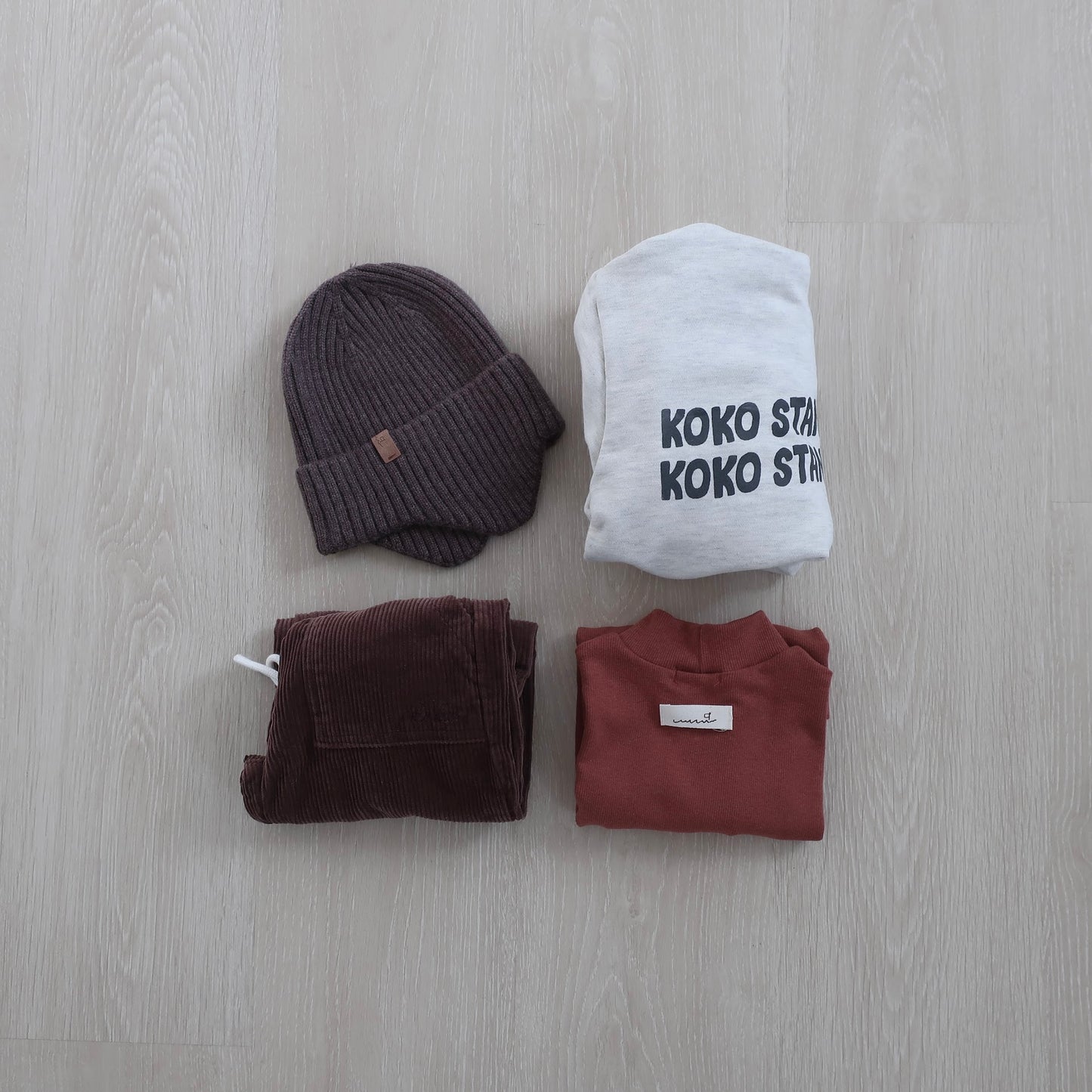 marshmallow middle neck tops / kids,Jr