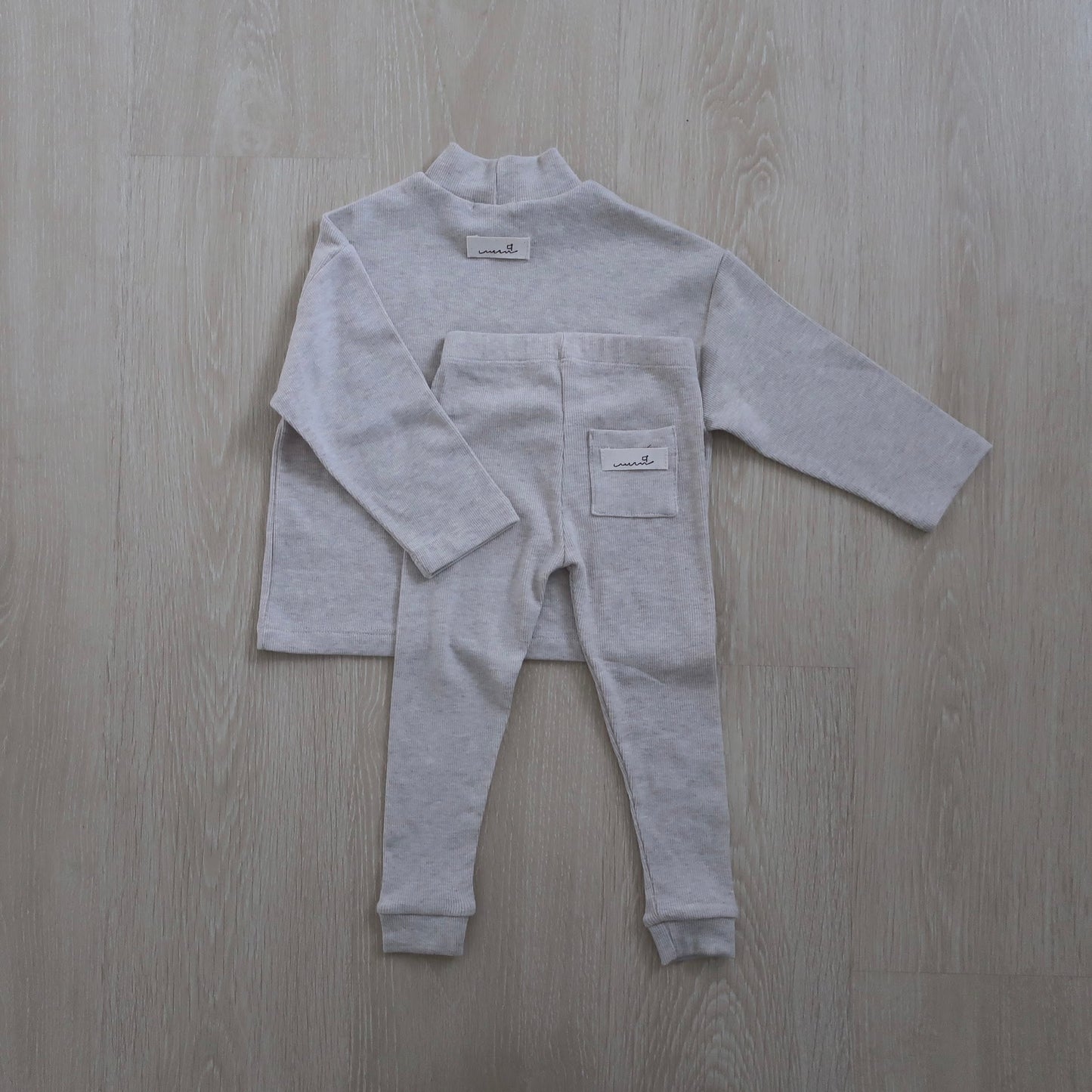 marshmallow middle neck tops / kids,Jr